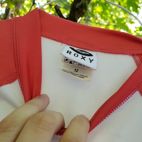 Roxy Rash Guard - Picture 2 of 3